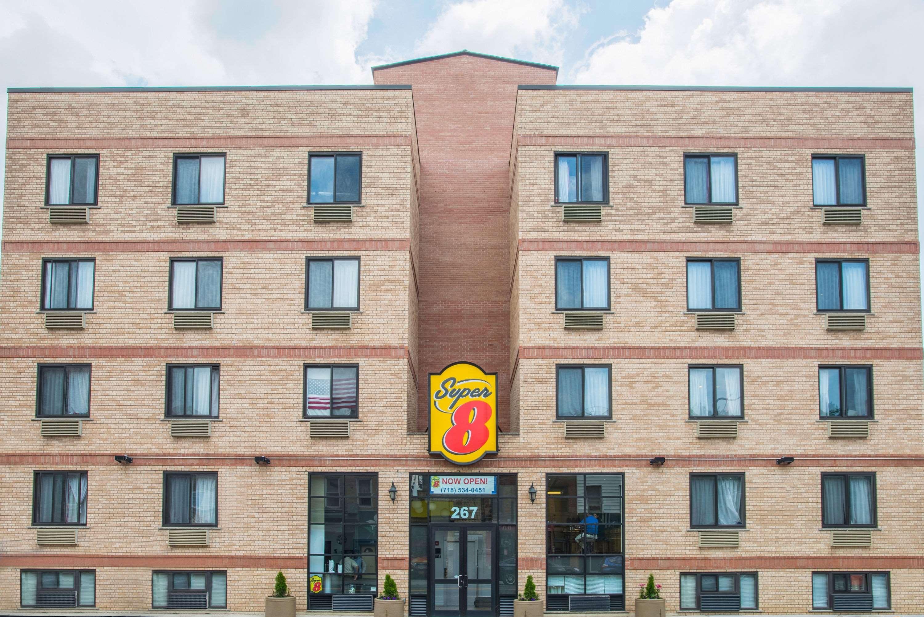 Super 8 By Wyndham Brooklyn / Park Slope Hotel New York Exterior foto
