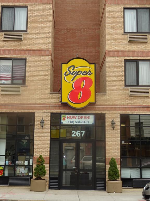 Super 8 By Wyndham Brooklyn / Park Slope Hotel New York Exterior foto
