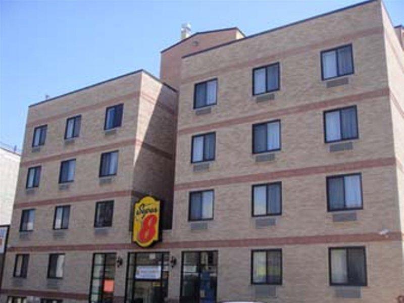 Super 8 By Wyndham Brooklyn / Park Slope Hotel New York Exterior foto